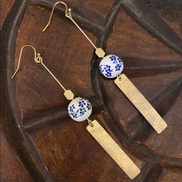 whisperedHEART earrings by trina 🌙🤍✨ - Picture 5 of 11